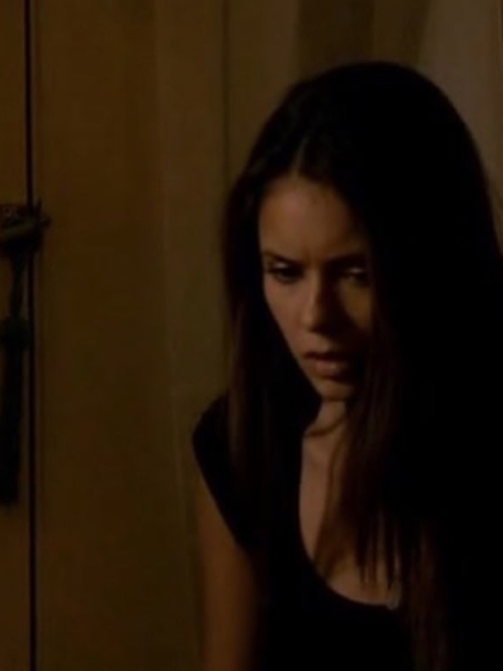 5/1/3. ASO SA Elena Gilbert The Vampire Diaries Black Scoop Neck Women’s Tee